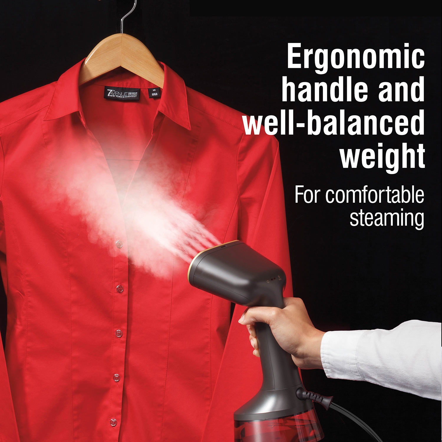 Ergonomic handle and well-balanced weight for comfortable steaming